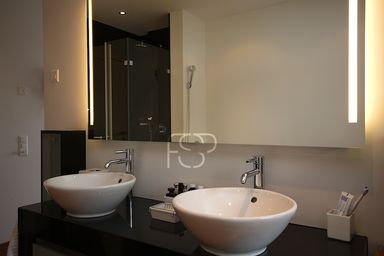 Ambiance im Master Bathroom