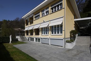 Die Südfassade der Villa