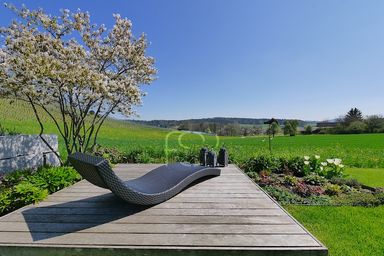 Traumhafter, unverbaubarer Ausblick in die Natur